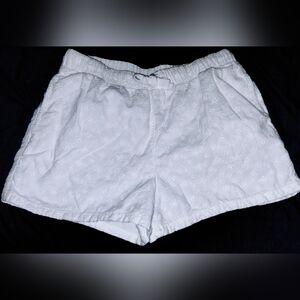 Cat & Jack Solid White Floral Cutout Cotton Shorts w/ Elastic Waist size 10/12